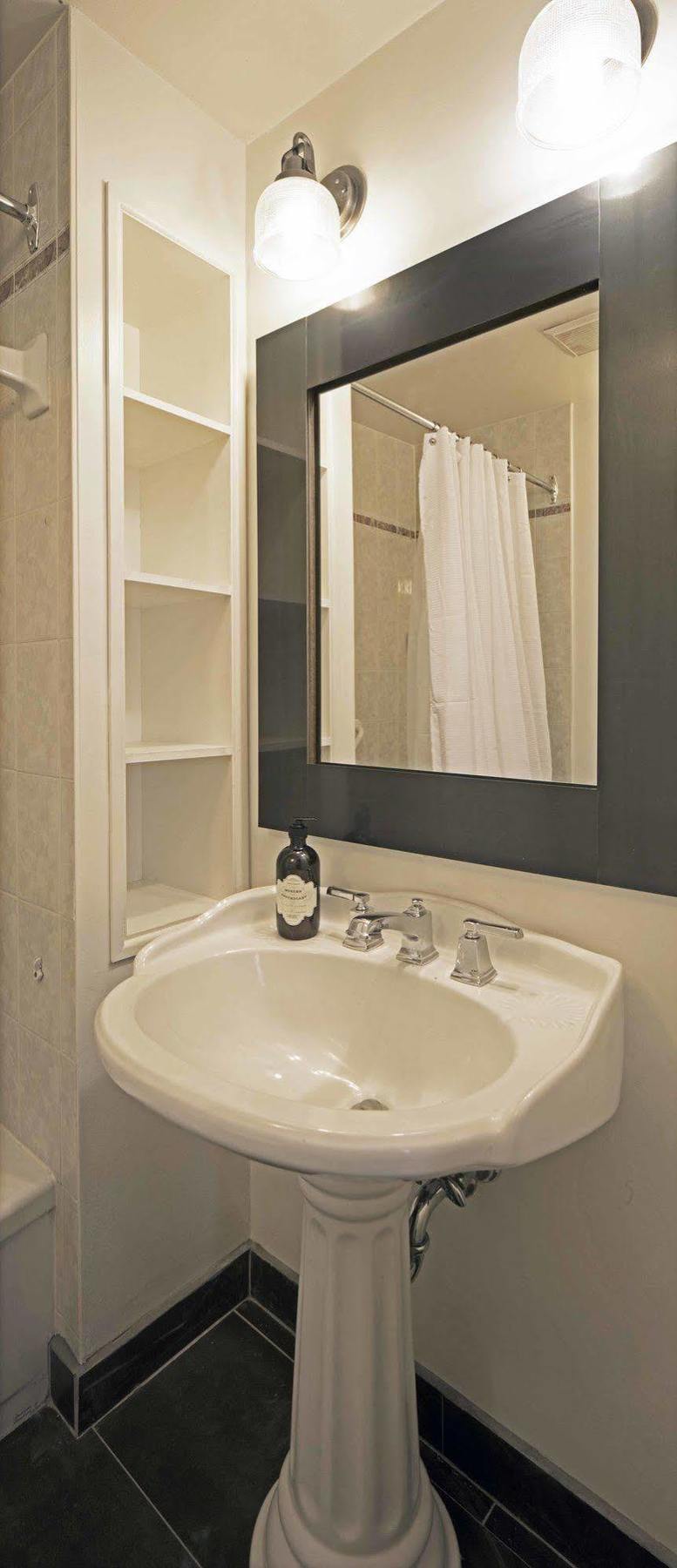 Queen Regent Bed & Breakfast Niagara-on-the-Lake Ngoại thất bức ảnh